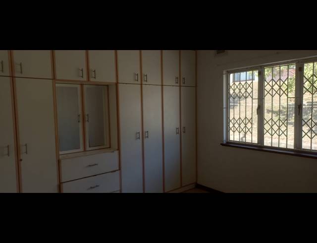 3 BEDROOM HOUSE TO LET IN UMHLATUZANA